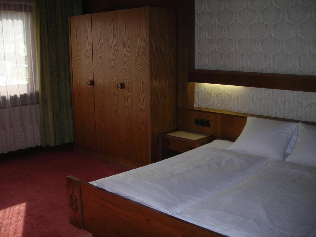 Landhaus Zum Griena Mayrhofen Room photo