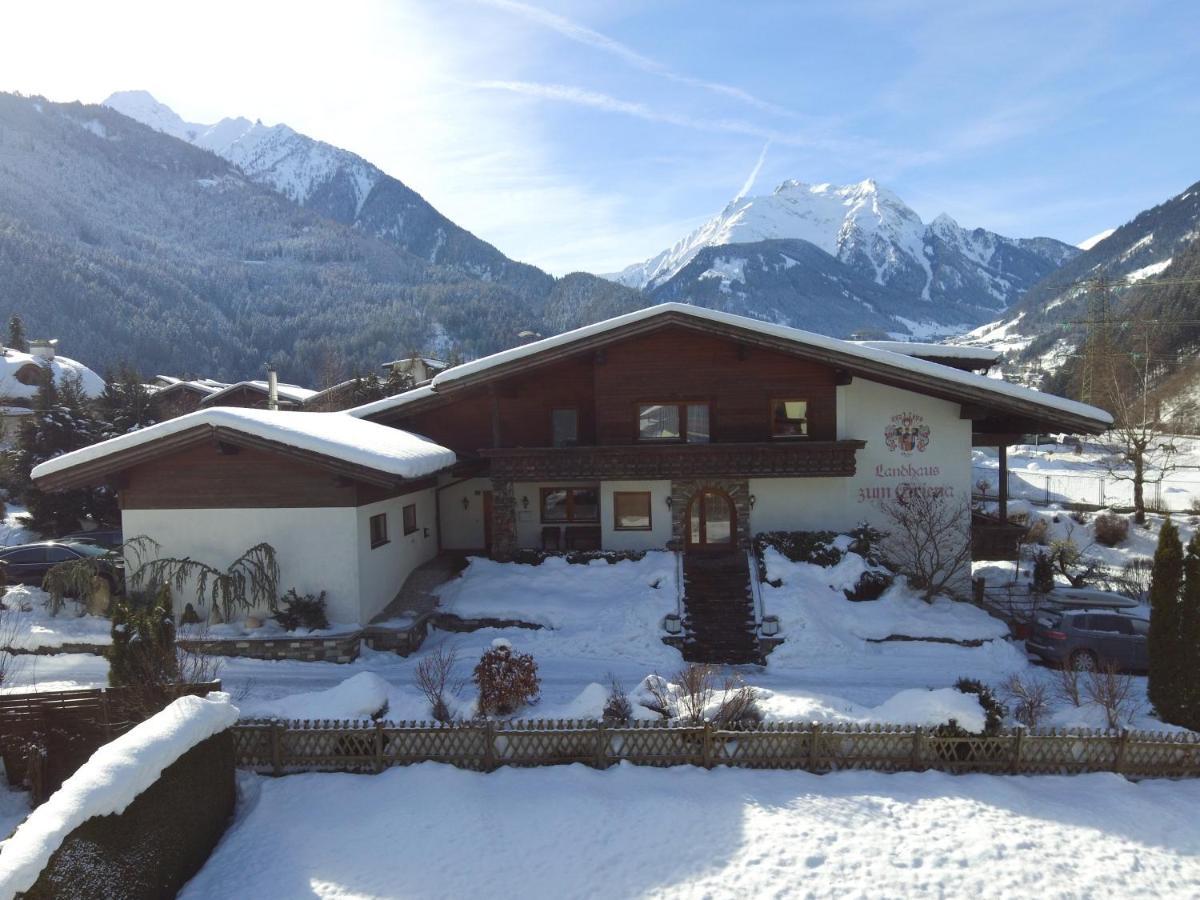 Landhaus Zum Griena Mayrhofen Exterior photo