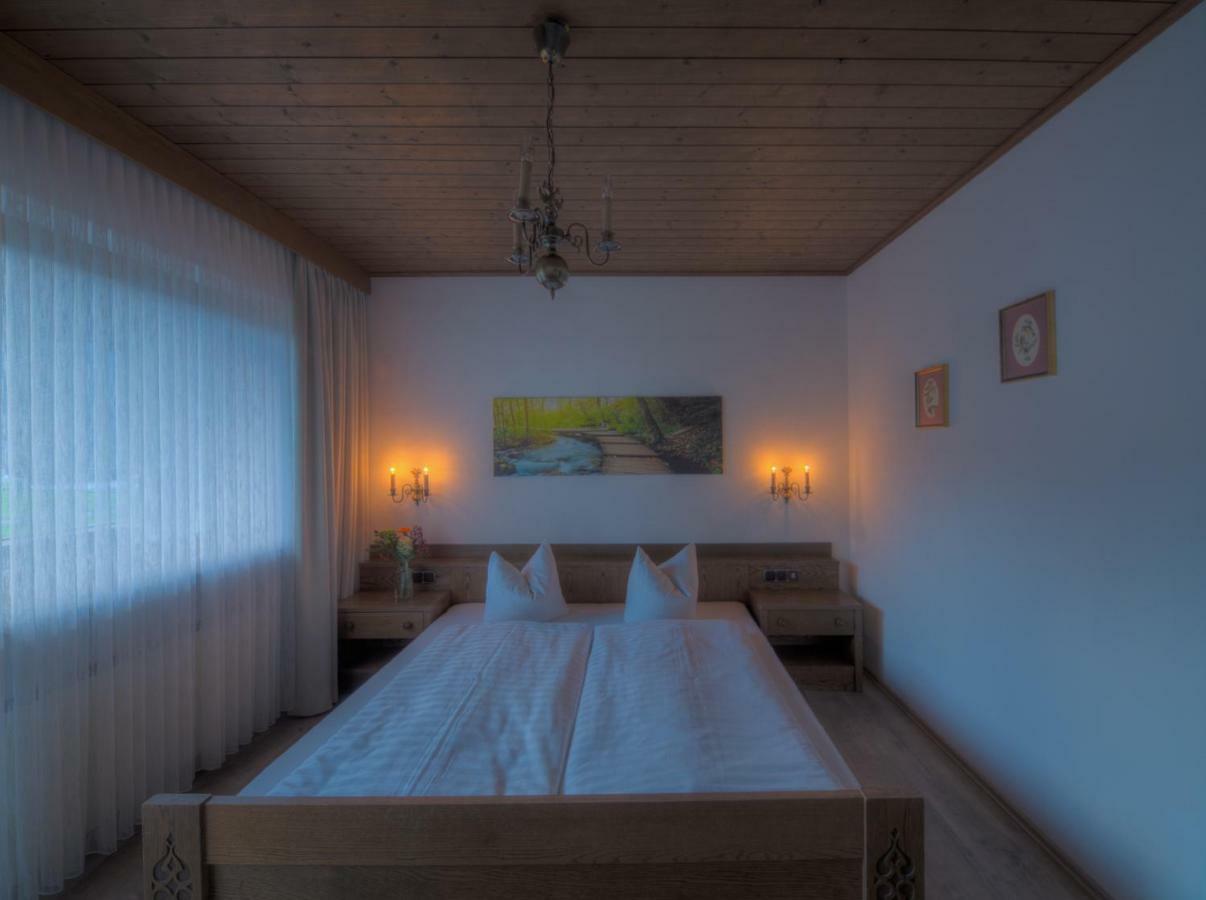 Landhaus Zum Griena Mayrhofen Exterior photo